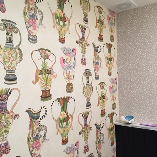 wallpapering-8